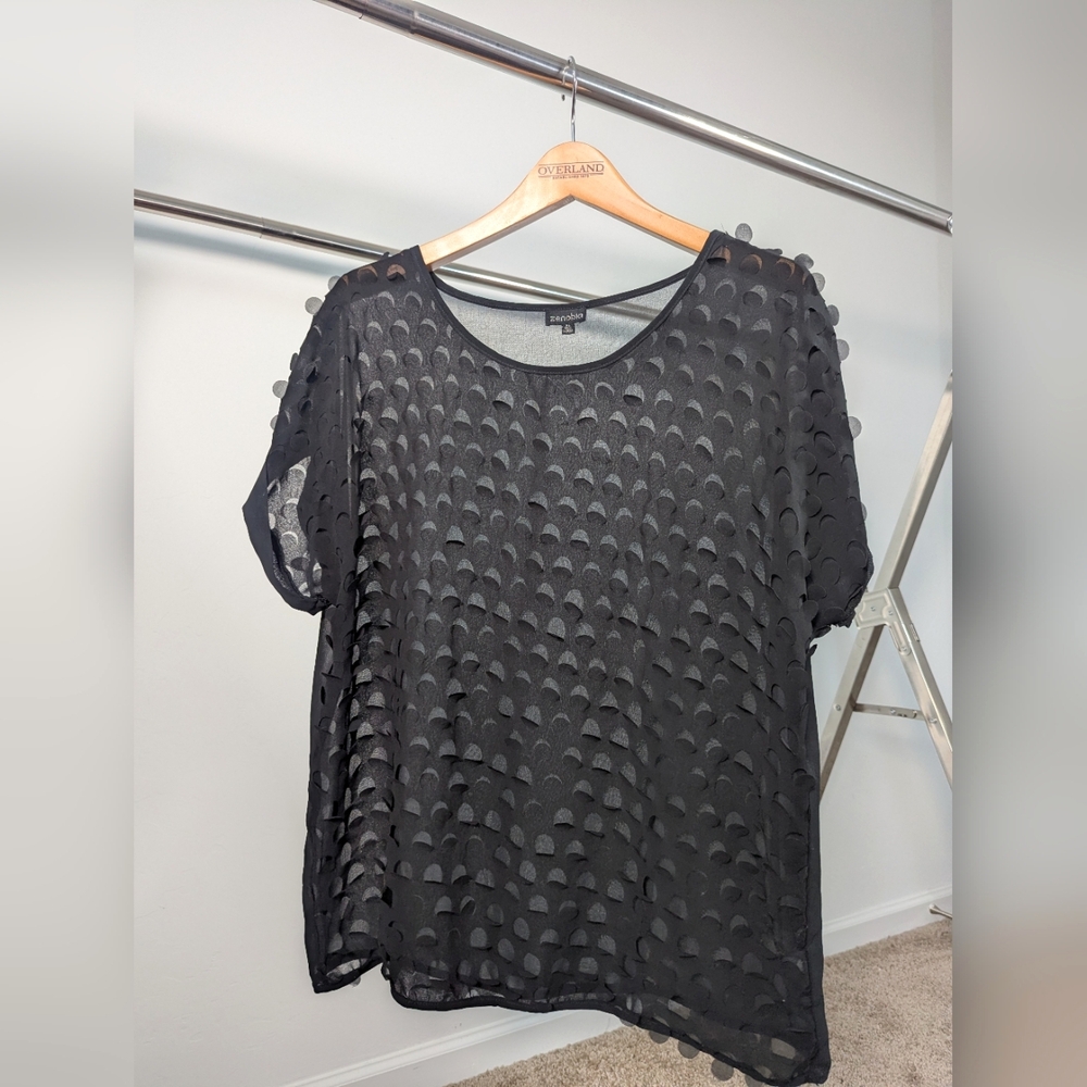Zenobia Black Sheer Textured Cutout Top - Size XL - Picture 2 of 11